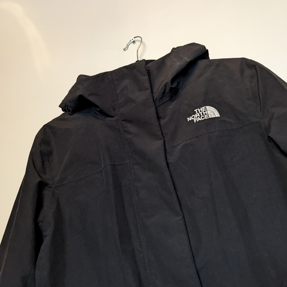 The North Face Jacket - Picture 2 of 4
